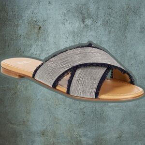 NWOT Stuart Weitzman ‘Edgeway’ Fringe-Trimmed Sandals in Navy Blue & Silver Sz 5